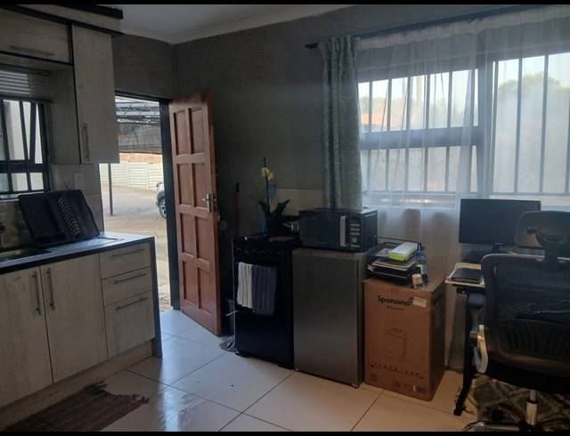 0 BEDROOM PROPERTY TO RENT IN CLAREMONT